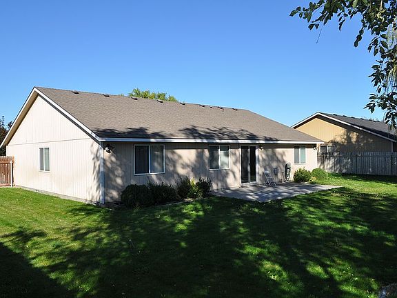 5th image of 4513 S Dayton Ct