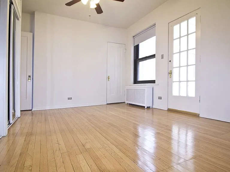 5409 S. Blackstone — Photo 13