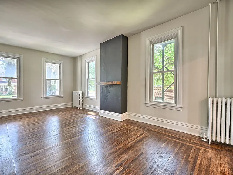 312 E Main St #1 — Photo 26