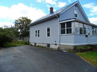 11 Swanton St, Cranston, RI 02910