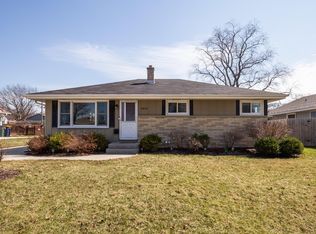 2874 S 99th St, West Allis, WI 53227