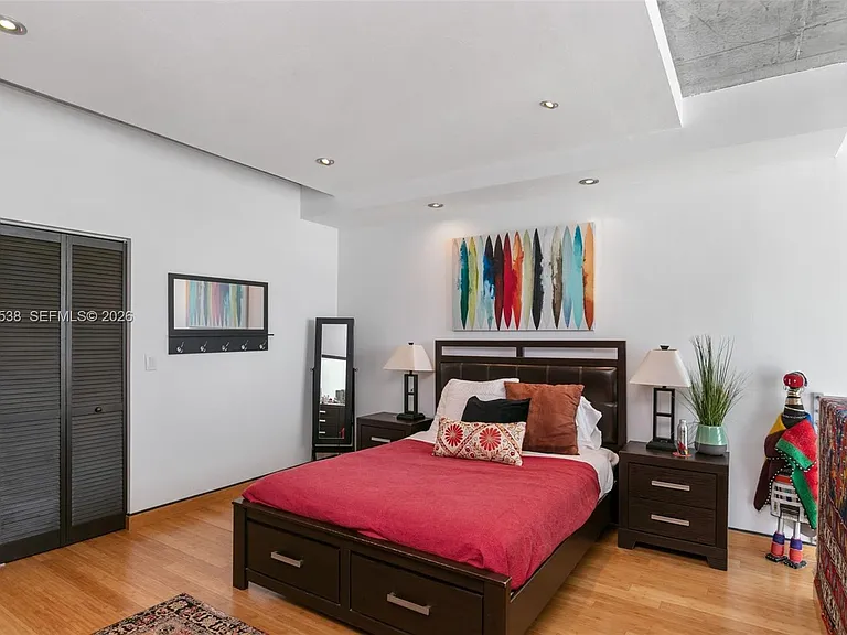 690 SW 1st Ct #Penthouse II17 — Photo 17