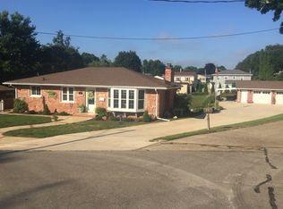 535 Sullivan St, Dubuque, IA 52003