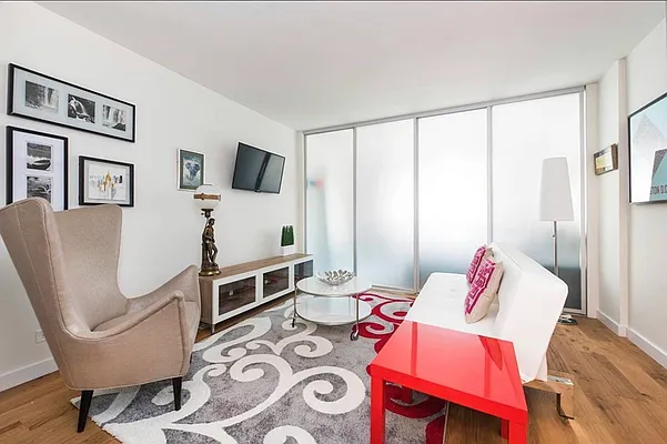 Rented by Olympia House Delaware LP | media 25