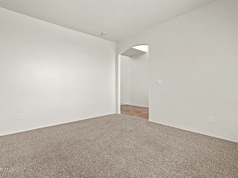 369 Emerald Acres — Photo 7