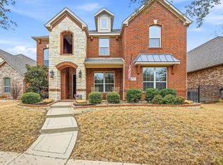 6917 Bobwhite Dr, North Richland Hills, TX 76182