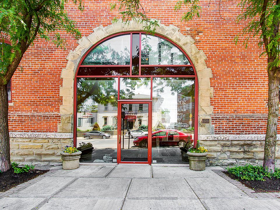 1st image of 544 S Front St #201