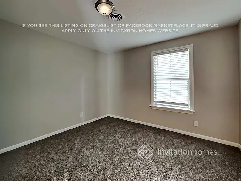 208 Ennis St — Photo 10