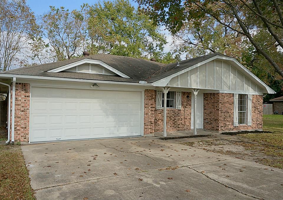 1st image of 2411 Camillia St