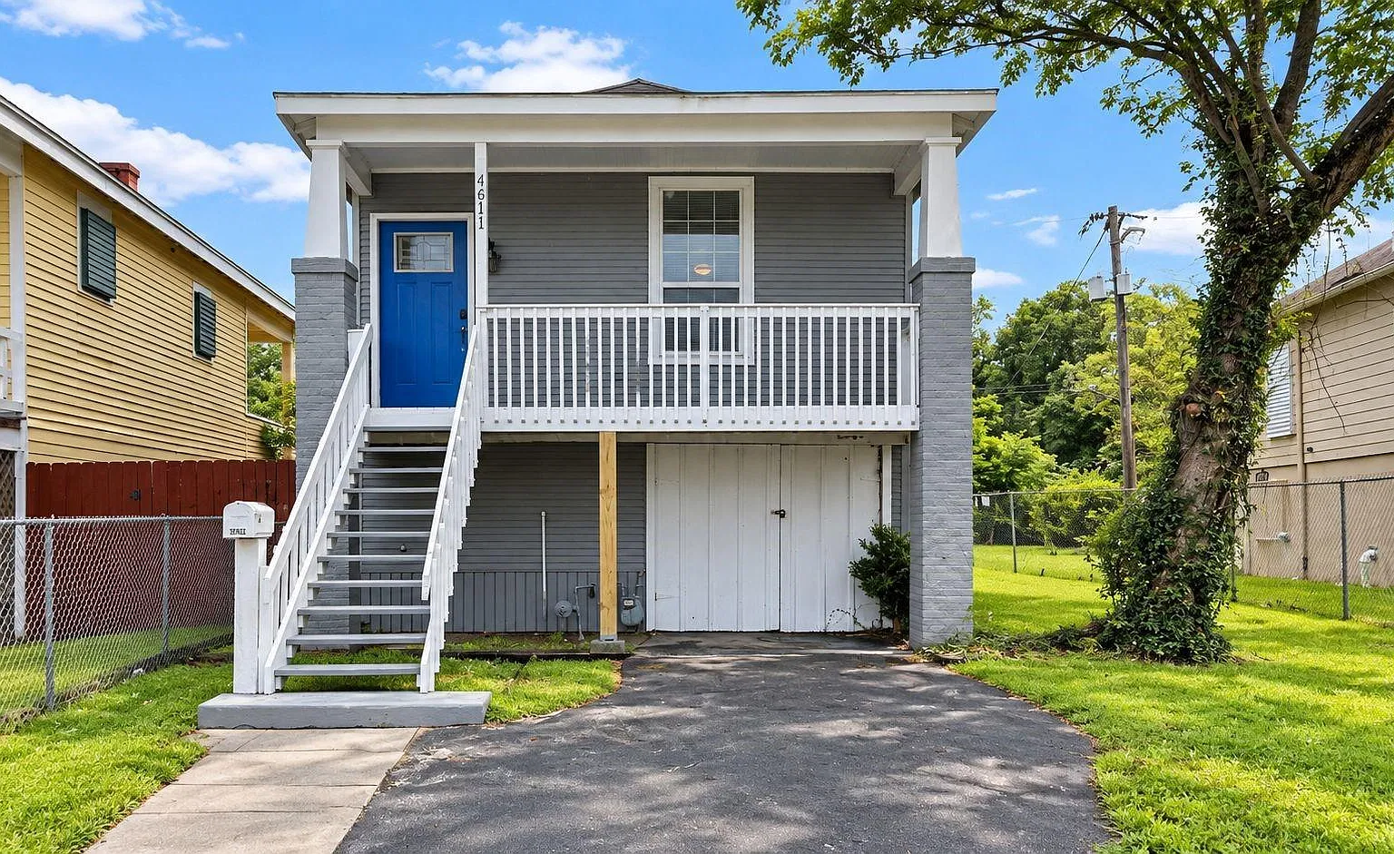 2 bed, 2.0 bath, 1044 sqft, $2,000 — Photo 1