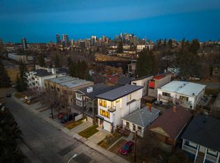 2518 16b St SW, Calgary, AB T2T 4L9