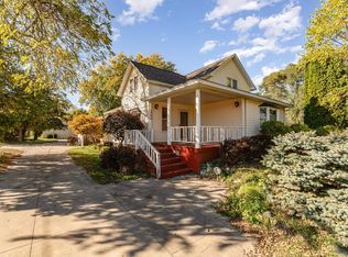 1064 S Mackinaw Rd, Kawkawlin, MI 48631