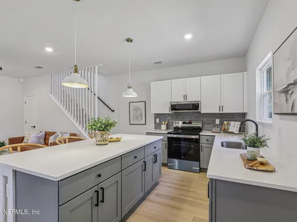 2413 JERUSALEM Street, Jacksonville, FL 32207