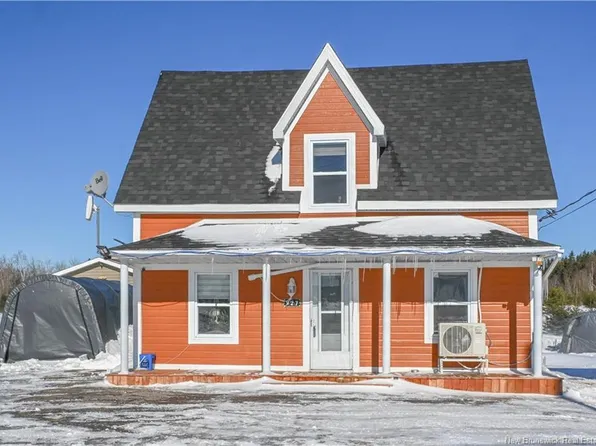 927 Paquetville Rd, Paquetville, NB E8R 1E7