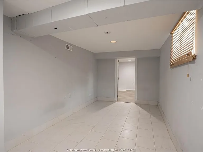 354 Curry Ave — Photo 13