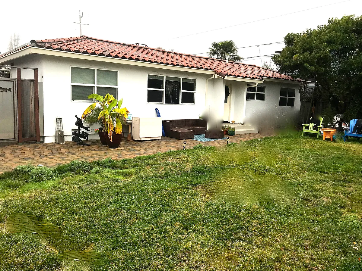 Building Photo - 128B Monterey St
