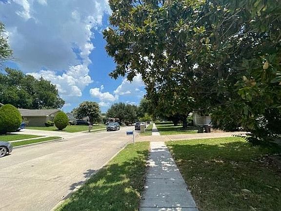 4th image of 1604 Sylvan Dr