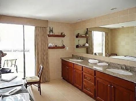 20281 E Country Club Dr #0 — Photo 7