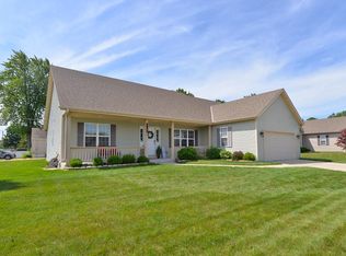 1835 Parkland Ct, Racine, WI 53402
