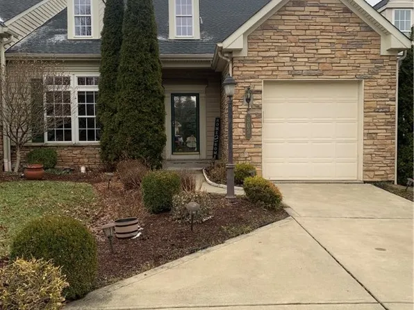 303 Laurel Ct, Bridgeville, PA 15017