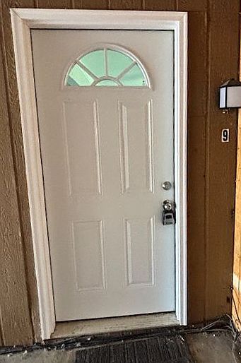 1st image of 1614 Cypress Dr APT 9