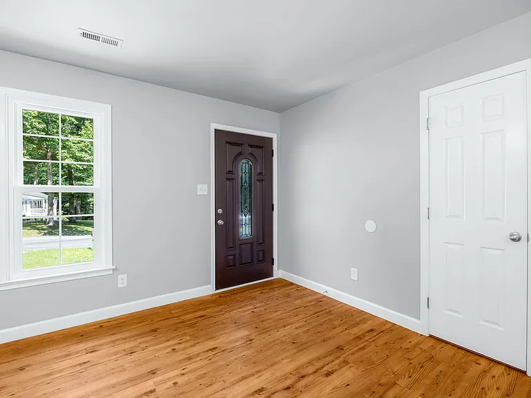 7617 Valencia Rd — Photo 8