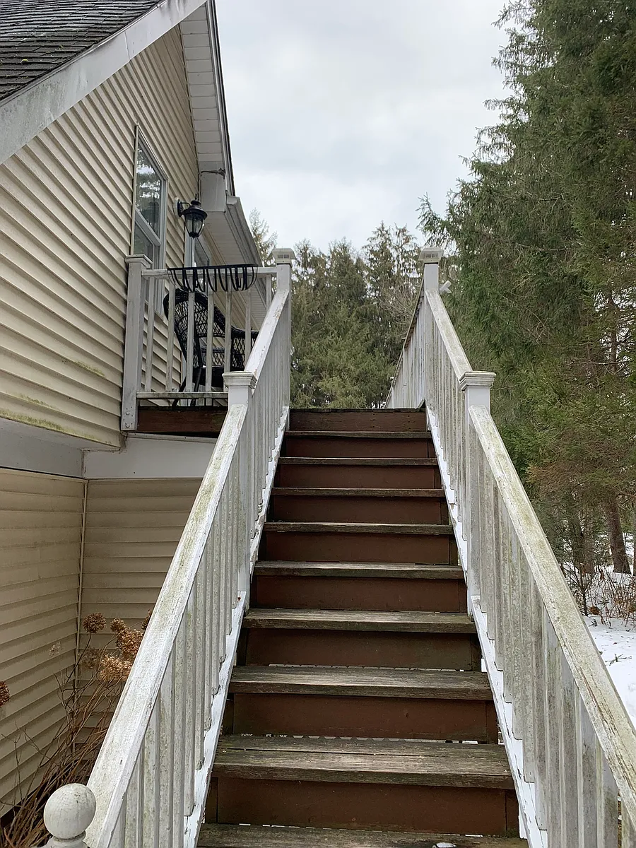 Building Photo - 266 Mahopac Ave