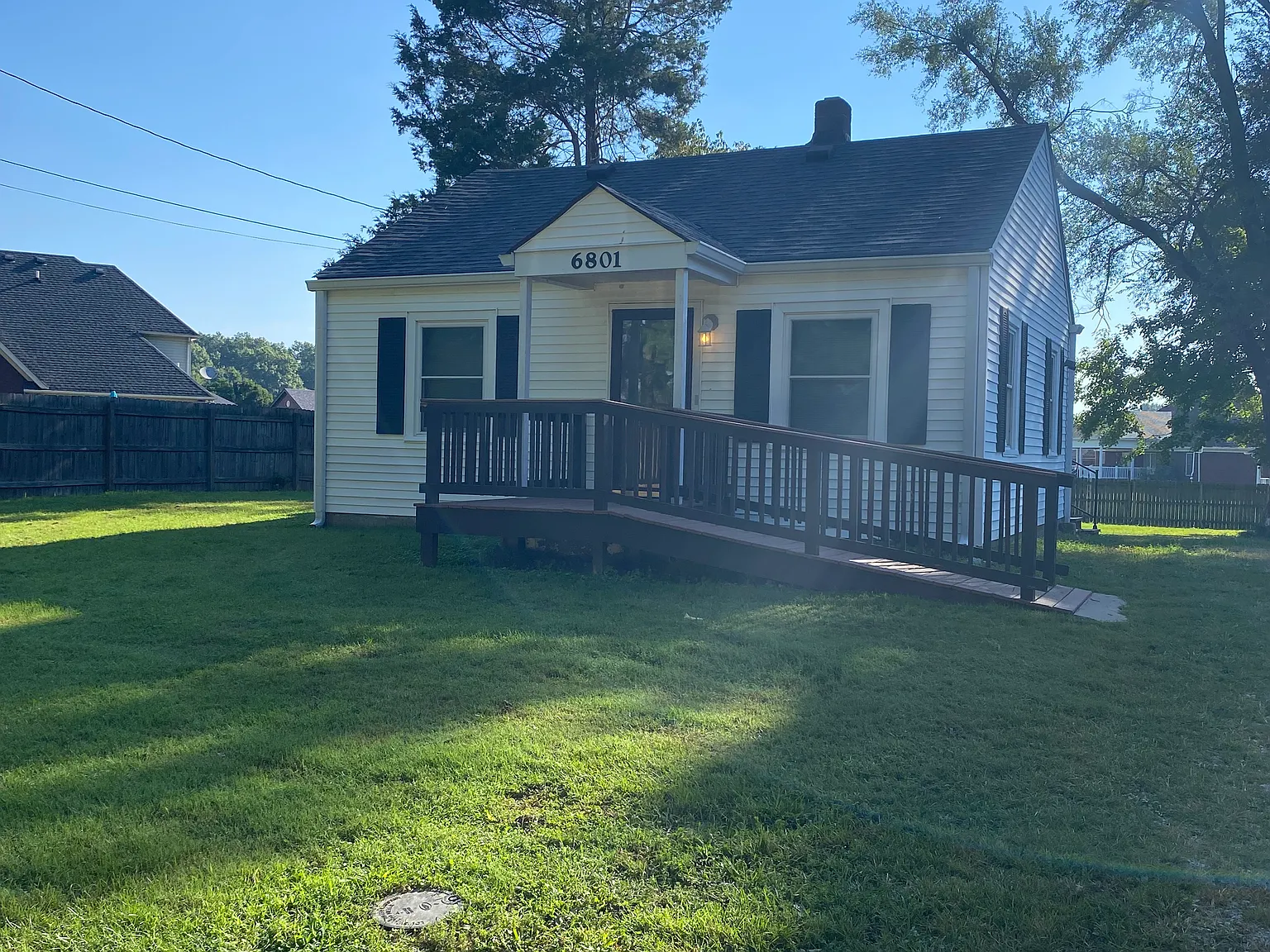 6801 Waller Ln. — Photo 1