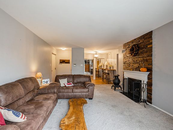 3rd image of 1140 64th St Unit 12
