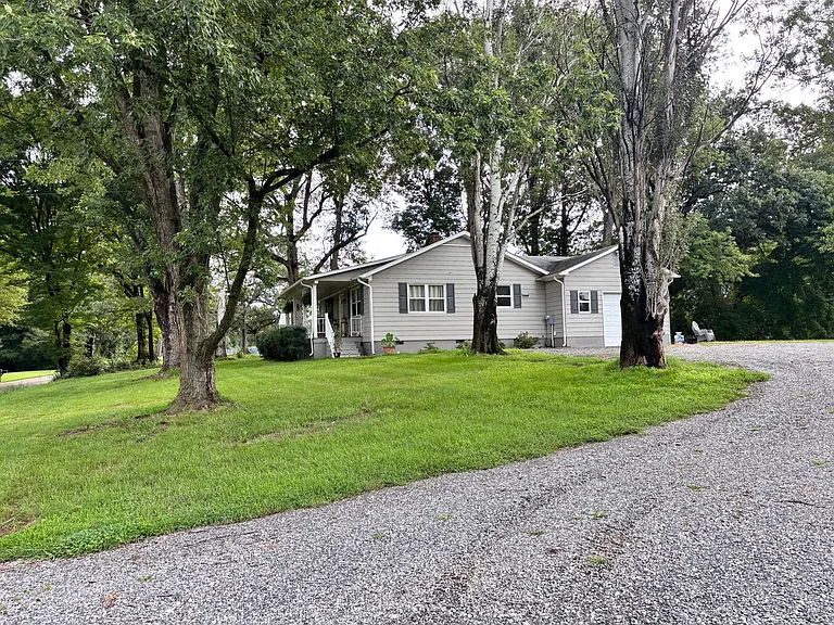 18201 Genito Rd — Photo 1