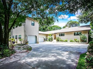 9460 94th St, Seminole, FL 33777