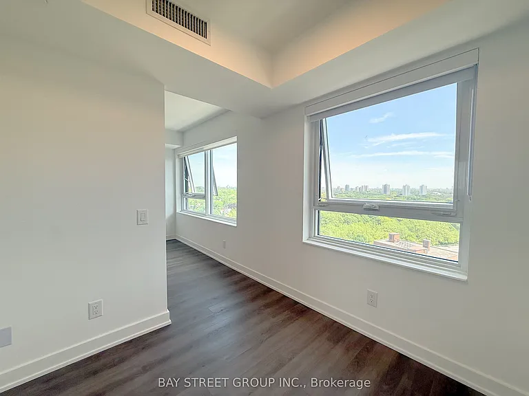 609 Sherbourne St #1409 — Photo 8