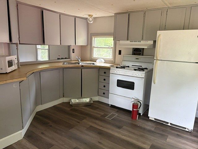 2nd image of 8329 Norconk Rd