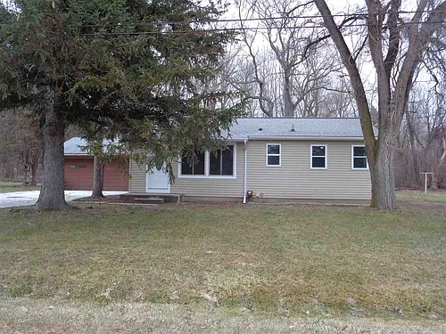 955 Clarence Ct Photo 1