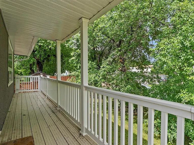691 Jackson Ave #691 — Photo 2