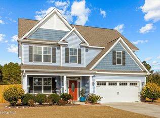 158 Peytons Ridge Dr, Hubert, NC 28539