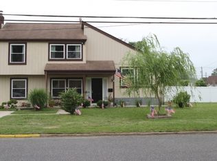 206 Pine St, Burlington, NJ 08016