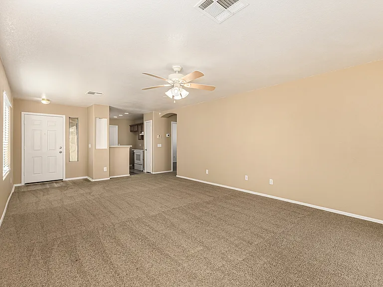 878 E Graham Ln — Photo 6