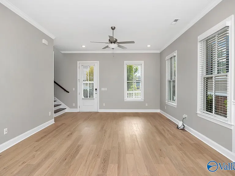 42 Pine St NW — Photo 14