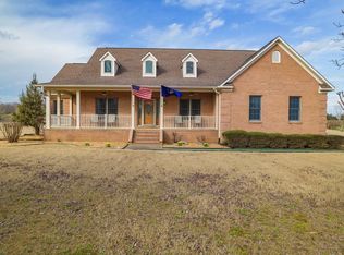 160 Cedarfield Ln, Henderson, TN 38340