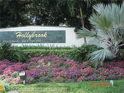 1st image of 300 S Hollybrook Dr APT 306