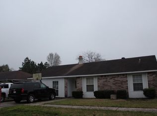 5785 Sunbird Ln, Beaumont, TX 77708