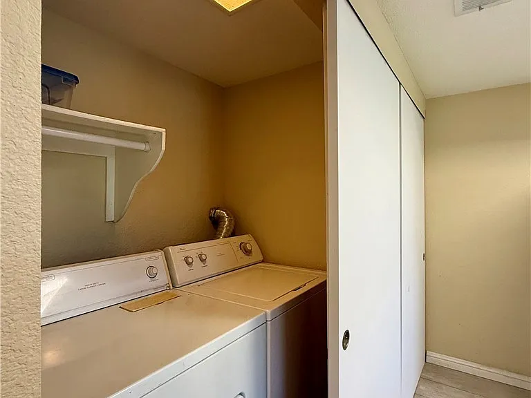 5923 Laredo St — Photo 46