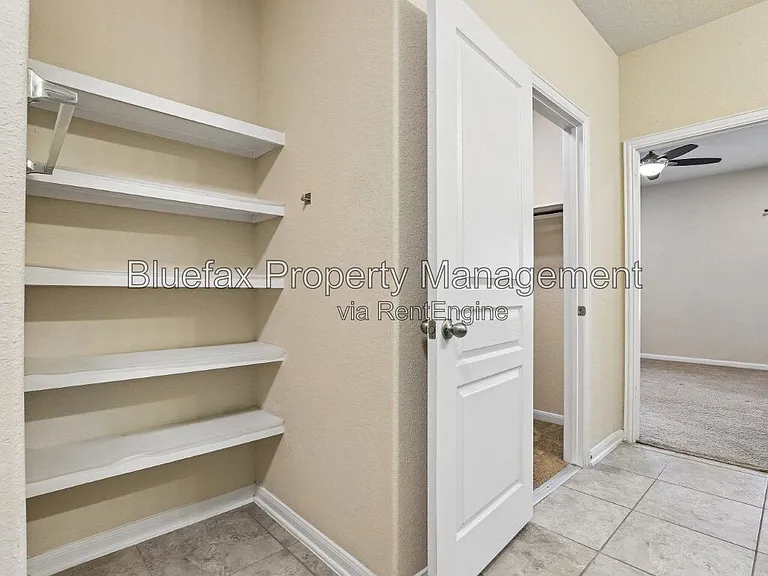 1807 Golden Maple — Photo 36