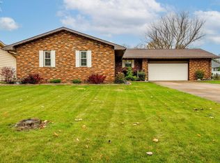 904 Jackson Dr, Pt Clinton, OH 43452
