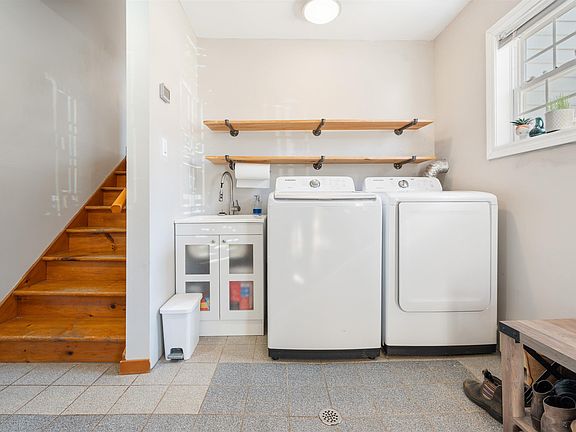 4th image of 743 Three Brooks Rd