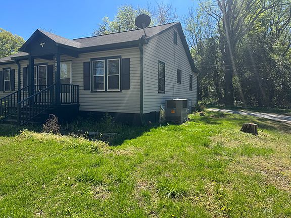 5th image of 102 McArthur St