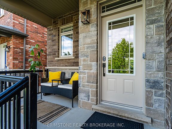 4th image of 15 Lowry Ct