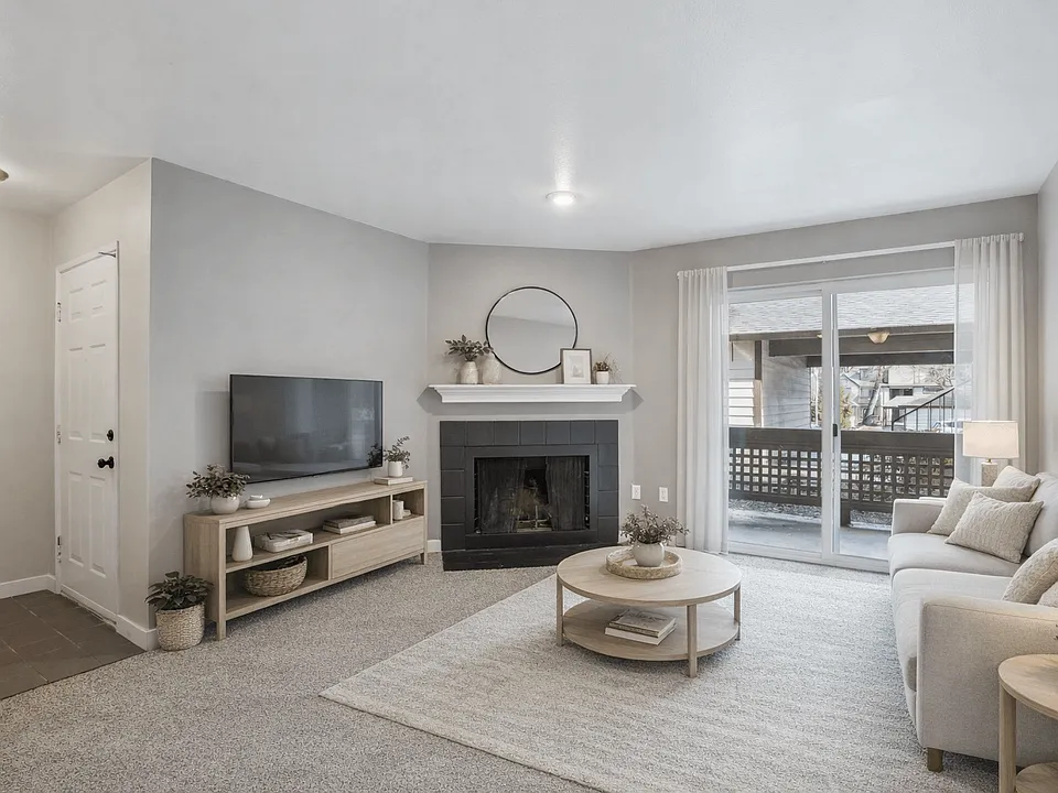 Stratford Apartments