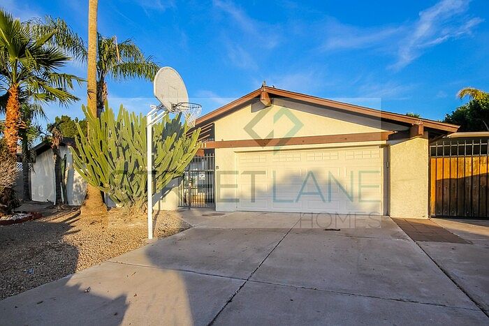 1st image of 12811 N 44th Ave